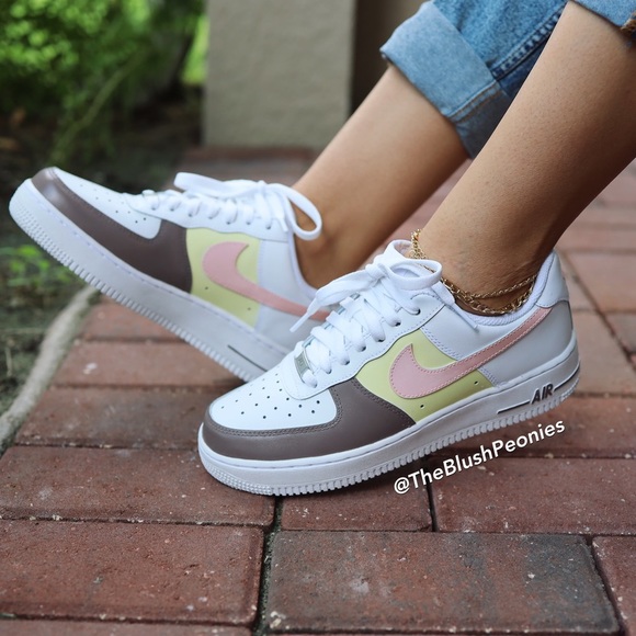 Nike Custom Air Force 1 NWT - Picture 3 of 13